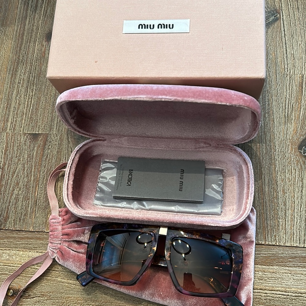 Miu miu sunnies NWT